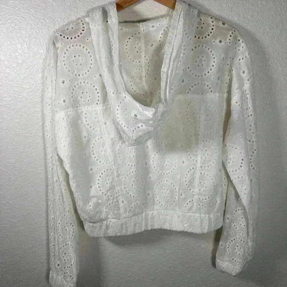 Halle Eyelet Zip-Up Hoodie - Picture 9 of 10